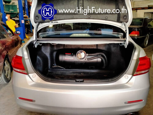 TOYOTA CAMRY เปลี่ยนถังแก๊ส LPG แคปซูลขนาด 58 ลิตร 2 - High Future บริษัท ไฮฟิวเจอร์ จำกัด ศูนย์ติดตั้งแก๊สรถยนต์มาตรฐาน ซ่อมรถยนต์ ช่วงล่าง เบรค คลัทช์