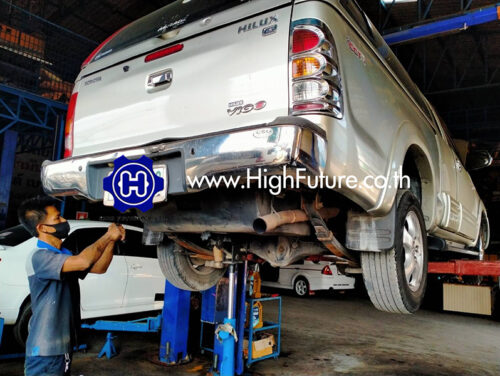 TOYOTA VIGO เปลี่ยนถังแก๊ส LPG แคปซูล ขนาด 58 ลิตร 2 ใบติดใต้ท้องรถ 2 - High Future บริษัท ไฮฟิวเจอร์ จำกัด ศูนย์ติดตั้งแก๊สรถยนต์มาตรฐาน ซ่อมรถยนต์ ช่วงล่าง เบรค คลัทช์