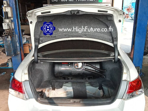 HONDA ACCORD ติดตั้งอุปกรณ์ LPG 1 - High Future บริษัท ไฮฟิวเจอร์ จำกัด ศูนย์ติดตั้งแก๊สรถยนต์มาตรฐาน ซ่อมรถยนต์ ช่วงล่าง เบรค คลัทช์