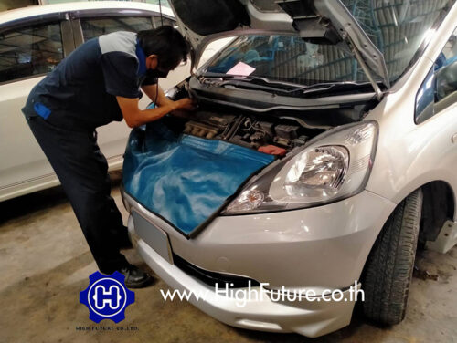 HONDA JAZZ เปลี่ยนกรองไอแก๊ส 2 - High Future บริษัท ไฮฟิวเจอร์ จำกัด ศูนย์ติดตั้งแก๊สรถยนต์มาตรฐาน ซ่อมรถยนต์ ช่วงล่าง เบรค คลัทช์