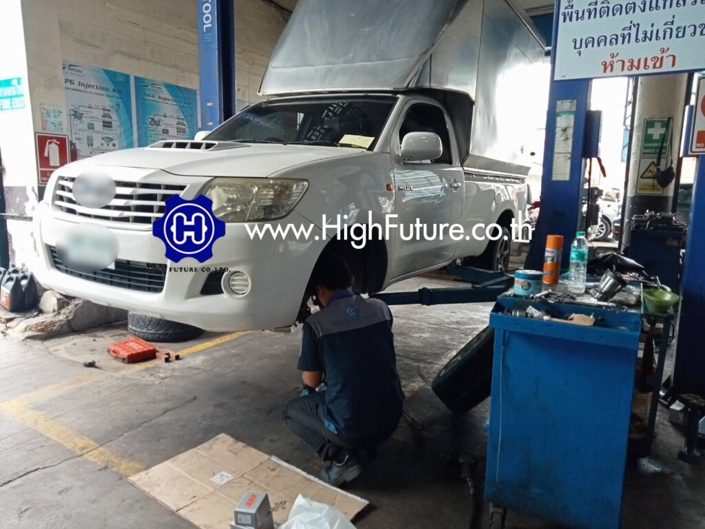 TOYOTA VIGO เปลี่ยน ลูกหมากปีกนกล่าง ซ้าย ขวา 1 - High Future บริษัท ไฮฟิวเจอร์ จำกัด ศูนย์ติดตั้งแก๊สรถยนต์มาตรฐาน ซ่อมรถยนต์ ช่วงล่าง เบรค คลัทช์