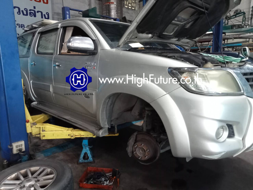 TOYOTA VIGO เปลี่ยนถ่ายน้ำมันเครื่อง 3 - High Future บริษัท ไฮฟิวเจอร์ จำกัด ศูนย์ติดตั้งแก๊สรถยนต์มาตรฐาน ซ่อมรถยนต์ ช่วงล่าง เบรค คลัทช์