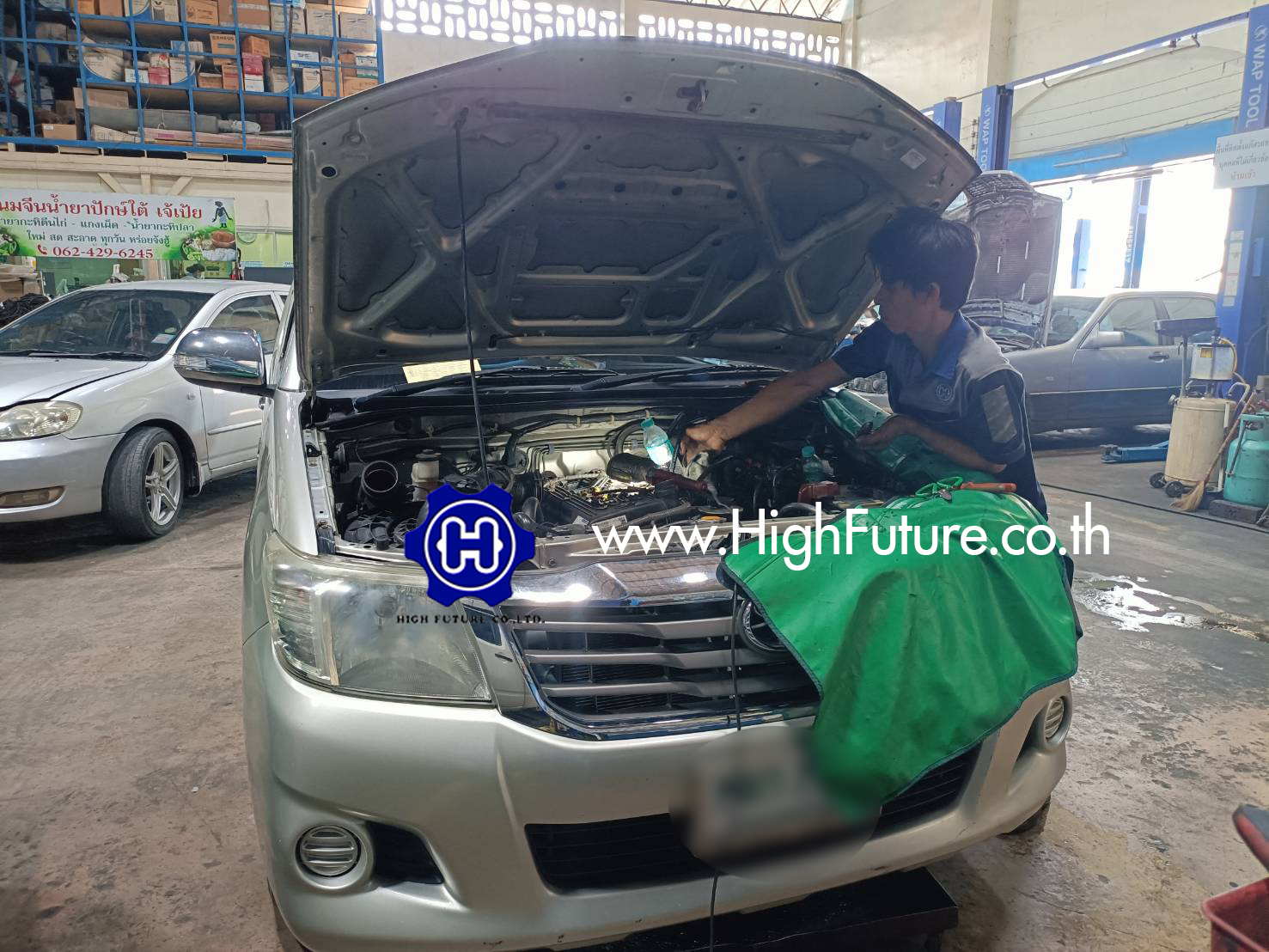 TOYOTA VIGO เปลี่ยนท่อแก๊ส ท่อน้ำ ท่อแว๊กก่ำ ท่อหัวฉีด 2 - High Future บริษัท ไฮฟิวเจอร์ จำกัด ศูนย์ติดตั้งแก๊สรถยนต์มาตรฐาน ซ่อมรถยนต์ ช่วงล่าง เบรค คลัทช์