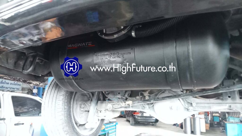 TOYOTA INNOVA เปลี่ยนถังแคปชูล 2 1 - High Future บริษัท ไฮฟิวเจอร์ จำกัด ศูนย์ติดตั้งแก๊สรถยนต์มาตรฐาน ซ่อมรถยนต์ ช่วงล่าง เบรค คลัทช์