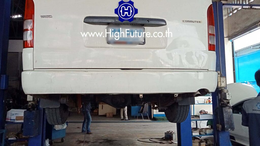 TOYOTA HIACE เปลี่ยนถังแคปซูล 1 - High Future บริษัท ไฮฟิวเจอร์ จำกัด ศูนย์ติดตั้งแก๊สรถยนต์มาตรฐาน ซ่อมรถยนต์ ช่วงล่าง เบรค คลัทช์