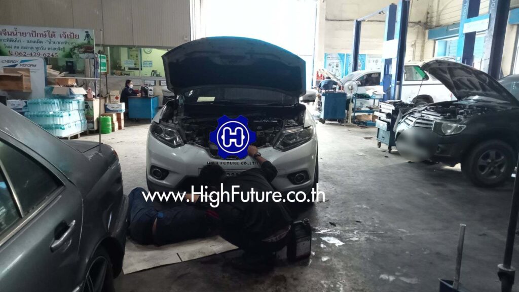 NISSANX TRAIL เปลี่ยนหม้อน้ำใหม่ 2 - High Future บริษัท ไฮฟิวเจอร์ จำกัด ศูนย์ติดตั้งแก๊สรถยนต์มาตรฐาน ซ่อมรถยนต์ ช่วงล่าง เบรค คลัทช์
