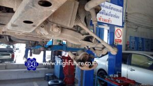 TOYOTA VIGO เปลี่ยนลูกหมากปีกนกบน ซ้าย ขวา 4 - High Future บริษัท ไฮฟิวเจอร์ จำกัด ศูนย์ติดตั้งแก๊สรถยนต์มาตรฐาน ซ่อมรถยนต์ ช่วงล่าง เบรค คลัทช์