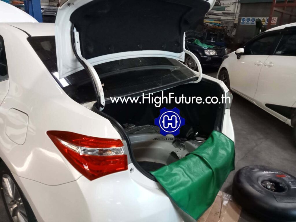 TOYOTA ALTIS เปลี่ยนถังแก๊สโดนัท 54 ลิตร 3 1 - High Future บริษัท ไฮฟิวเจอร์ จำกัด ศูนย์ติดตั้งแก๊สรถยนต์มาตรฐาน ซ่อมรถยนต์ ช่วงล่าง เบรค คลัทช์