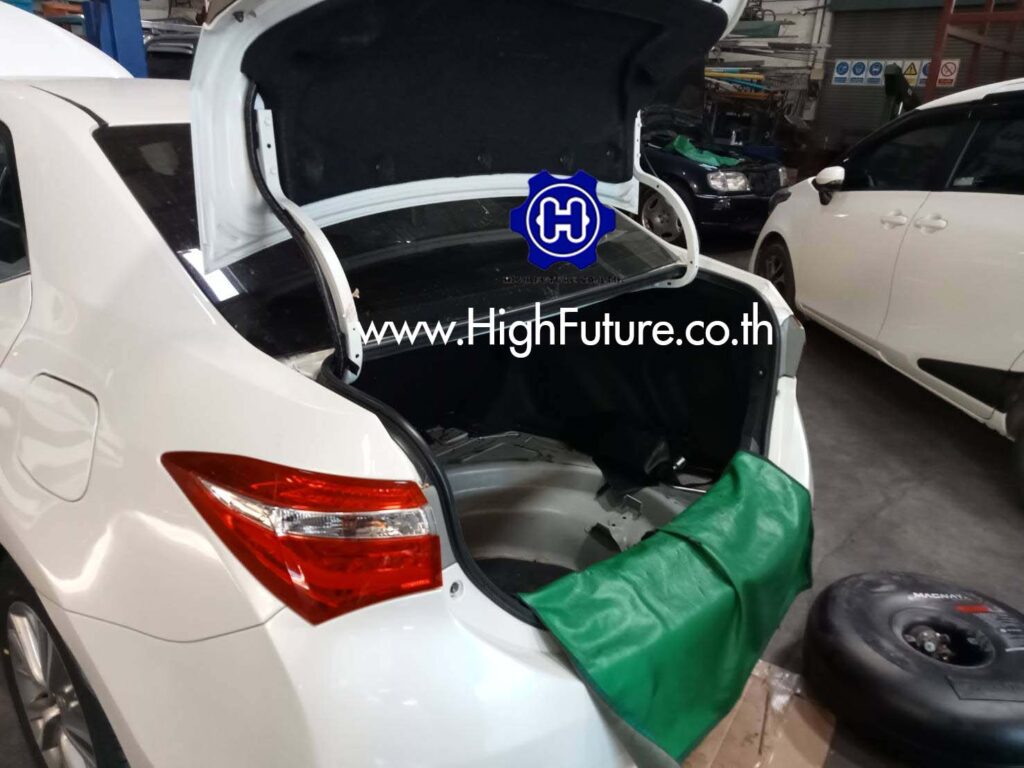 TOYOTA ALTIS เปลี่ยนถังแก๊สโดนัท 54 ลิตร 3 2 - High Future บริษัท ไฮฟิวเจอร์ จำกัด ศูนย์ติดตั้งแก๊สรถยนต์มาตรฐาน ซ่อมรถยนต์ ช่วงล่าง เบรค คลัทช์