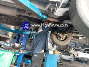 TOYOTA VIGO เปลี่ยนแผ่นครัช 4 - High Future บริษัท ไฮฟิวเจอร์ จำกัด ศูนย์ติดตั้งแก๊สรถยนต์มาตรฐาน ซ่อมรถยนต์ ช่วงล่าง เบรค คลัทช์