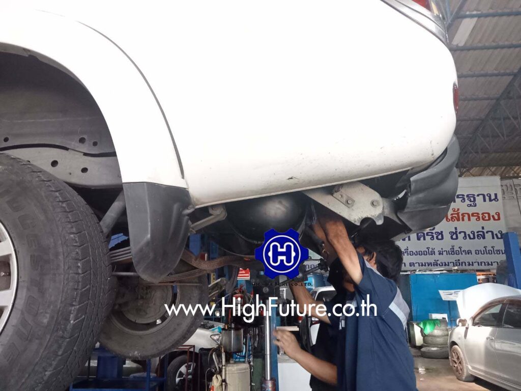 MITSUBISHI TRITON เปลี่ยนถังแคปซูล 58 ลิตร 1 - High Future บริษัท ไฮฟิวเจอร์ จำกัด ศูนย์ติดตั้งแก๊สรถยนต์มาตรฐาน ซ่อมรถยนต์ ช่วงล่าง เบรค คลัทช์